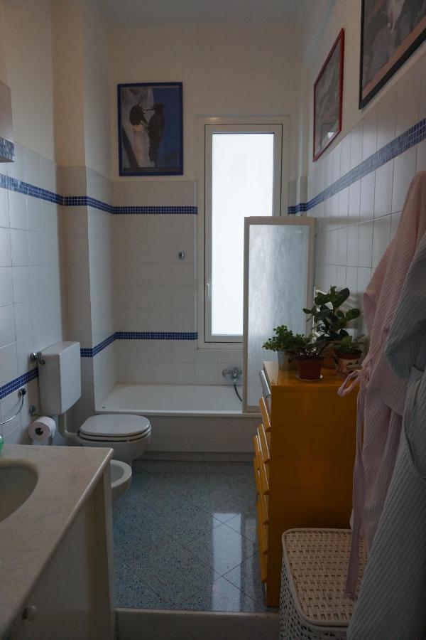 Gli Anemoni B&B Free Parking Генуя Экстерьер фото